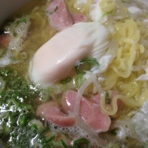 サッポロ一番塩ラーメンで作る坦々面